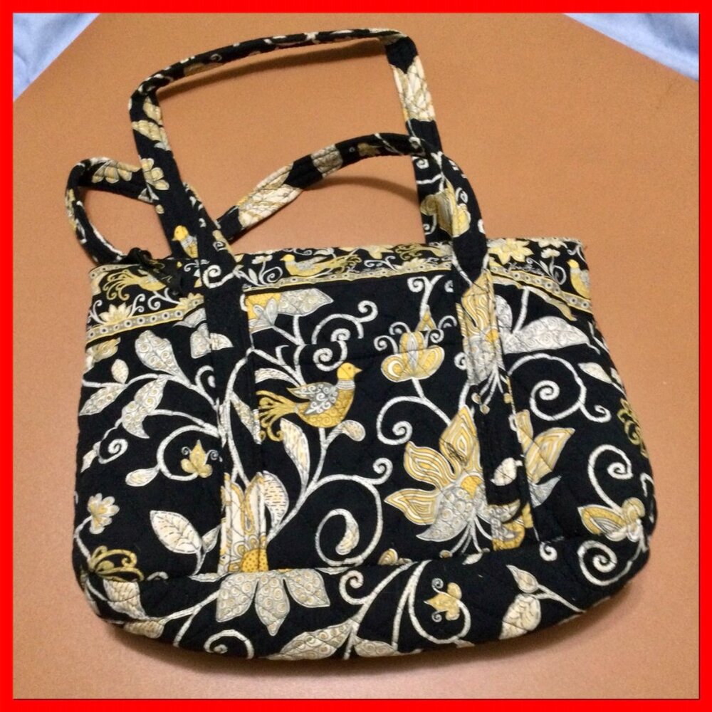 Retired Vera Shoulder Bag